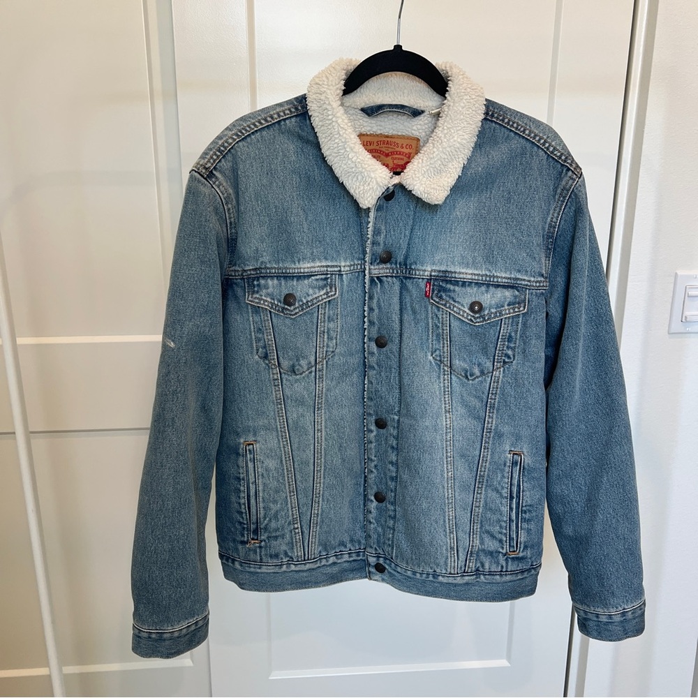 Levi’s Men’s Blue Denim Sherpa Jacket - medium